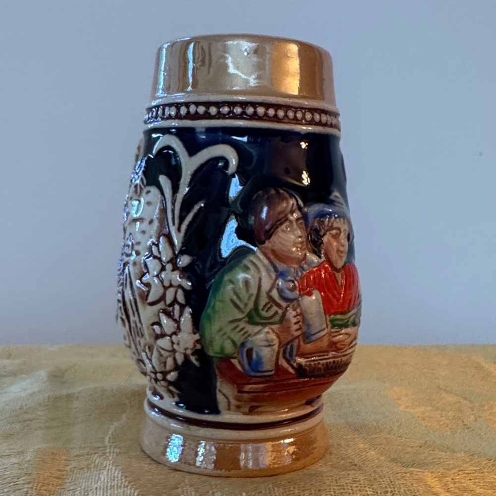 Vintage KING Beer Stein – Handmade in Germany - Picture 6 of 10